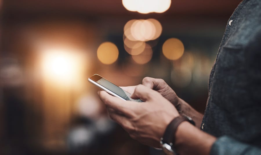 איך הטלפון משפיע על המוח?